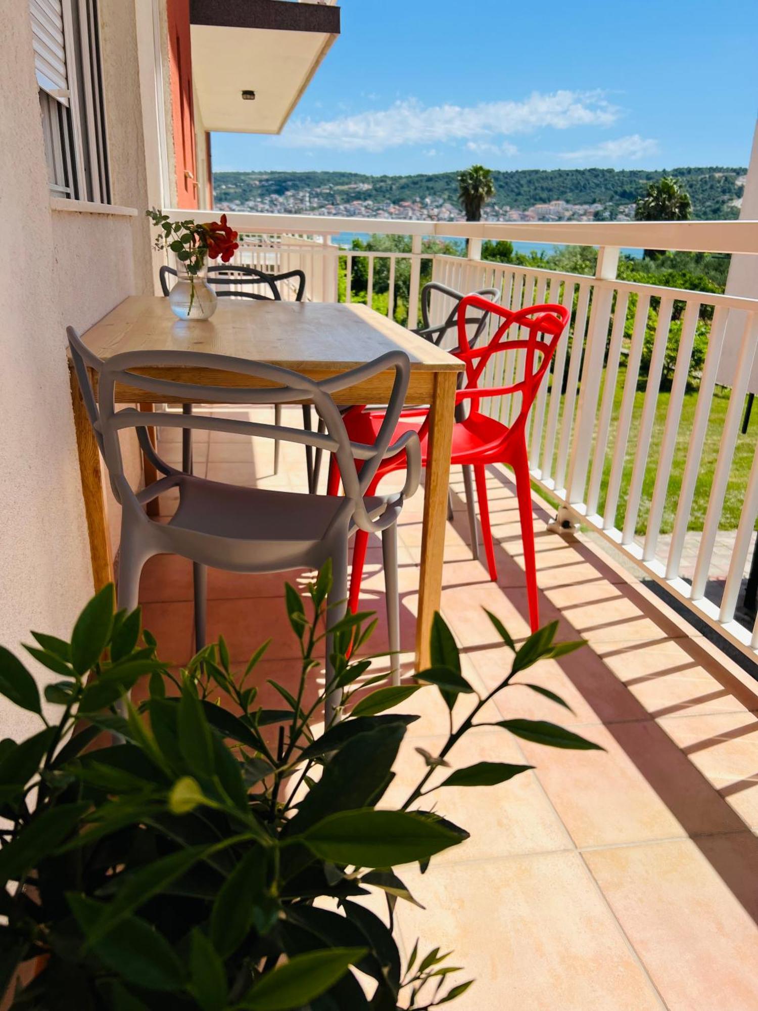 Apartments Zora Trogir Eksteriør bilde