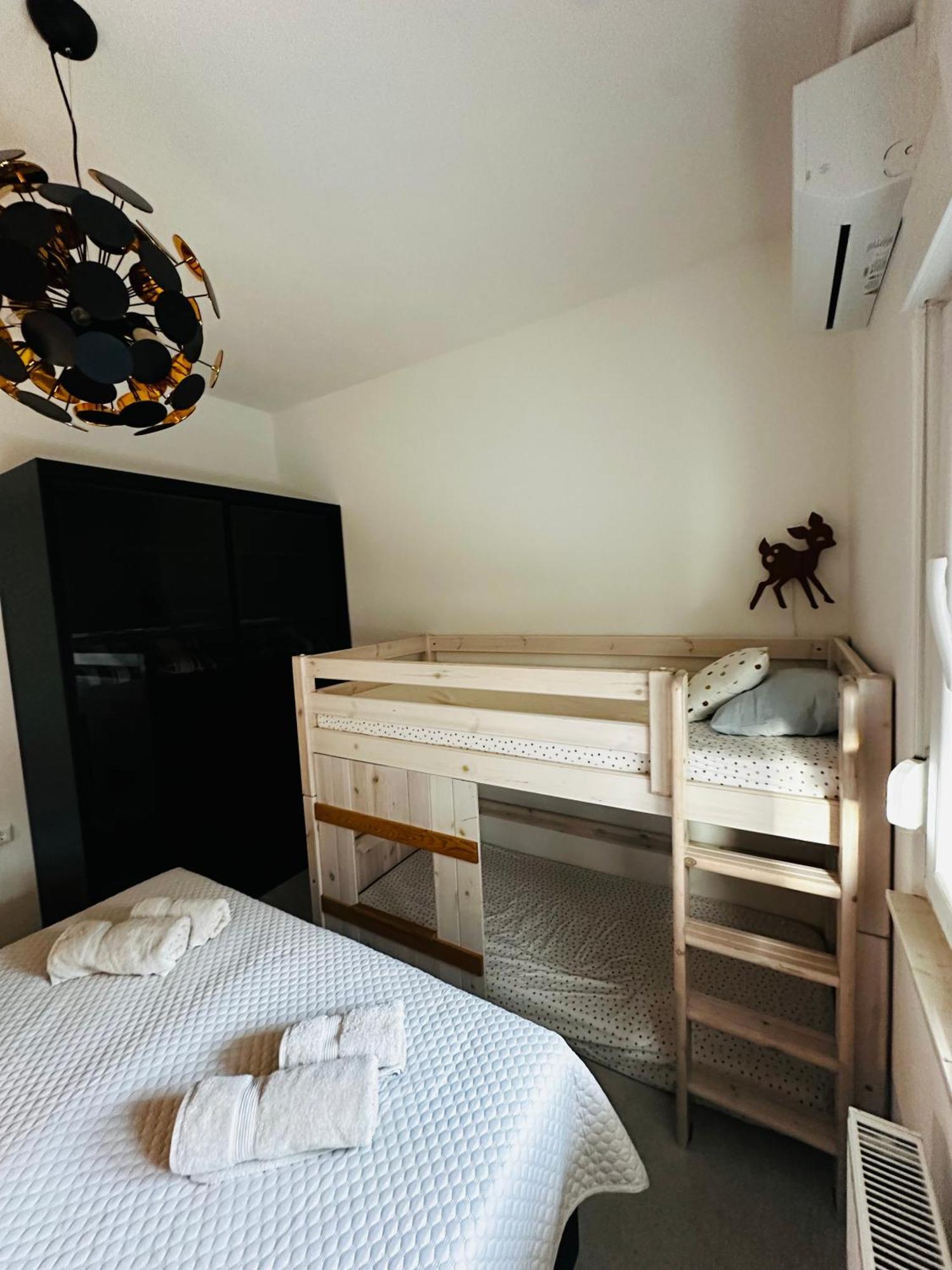 Apartments Zora Trogir Eksteriør bilde